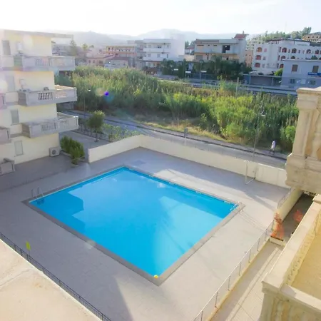 With One Bedroom In With Shared Pool Furnished Balcony And Wifi 100 M From The Beach